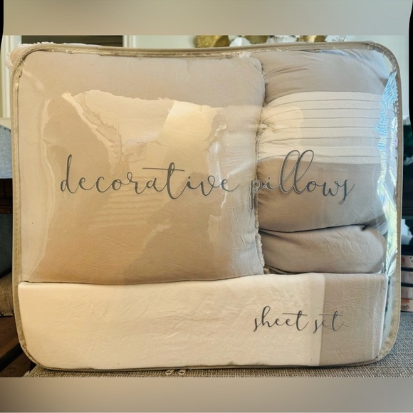 🎉LAST PIECE🎉DREAM STORIES 10Pc Extra Soft Solid Comforter Set - Picture 2 of 12